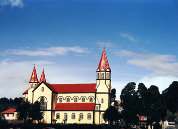 Hermosa iglesia de Puerto Varas.